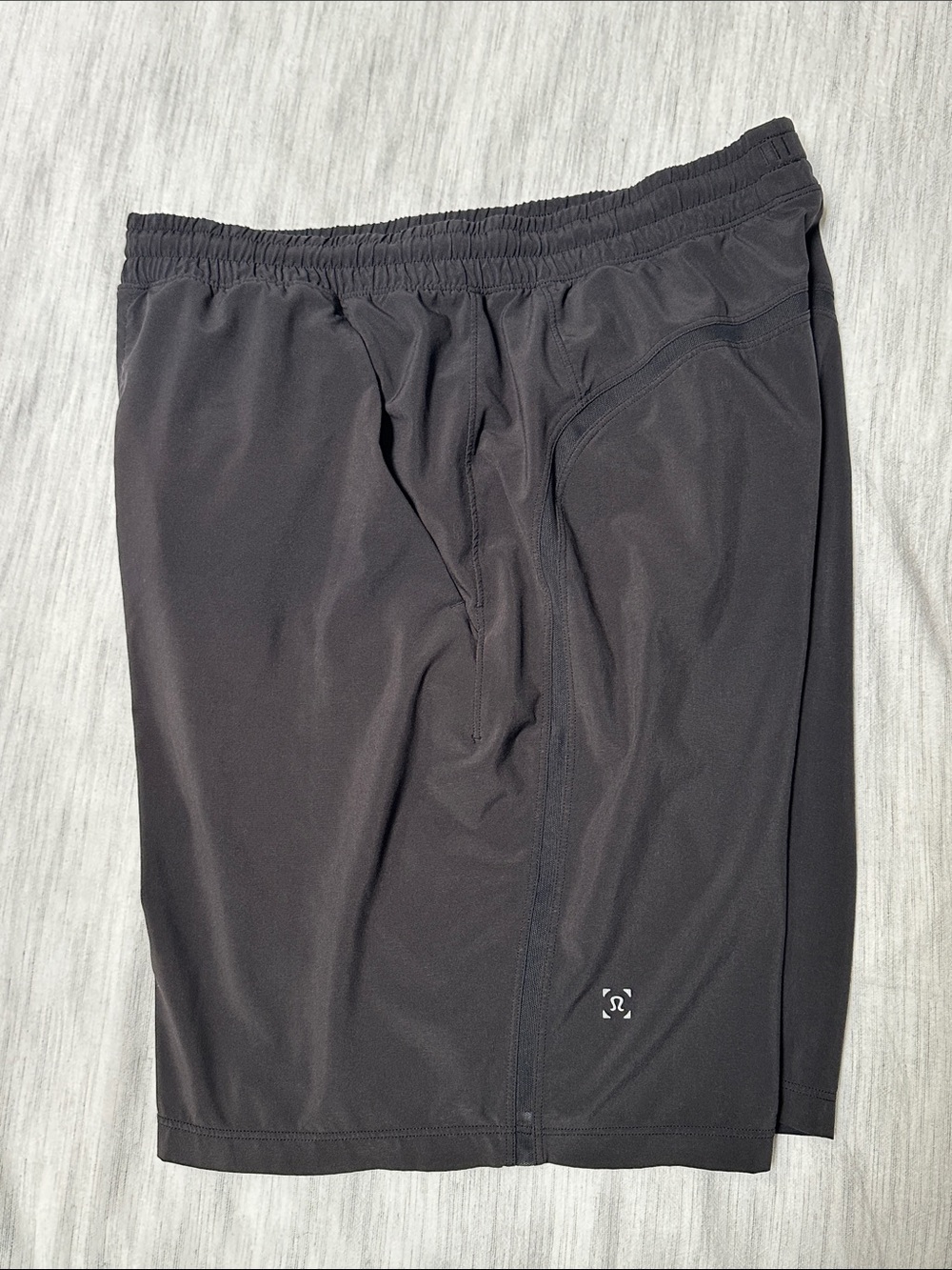 Lululemon Pace Breaker Shorts - Picture 4 of 9
